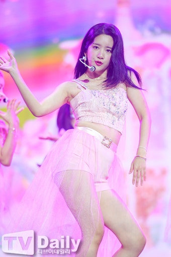 [TD포토] 우주소녀 엑시 '상상도 못한 아름다움'