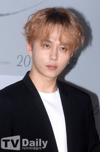 '정준영 단톡방 멤버' 용준형, SNS 활동 재개…댓글창은 폐쇄