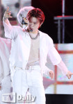 [TD포토] NCT127 유타 섹시한 망사 상의