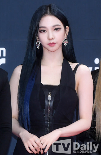 [TD포토] 에스파 카리나 '특유의 남다른 눈빛'