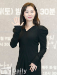 [TD포토] 김지원 오늘도 미모는 맑음