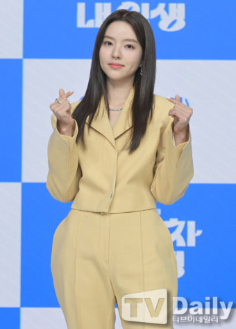 [TD포토] 남상지 '사랑스럽게 하트'