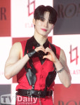 [TD포토] 엘라스트 승엽 돋보이는 팔 근육!