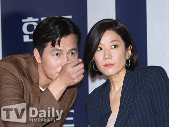 [TD포토] 정우성-전혜진 '시선집중'