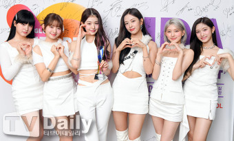 [TD포토] 아이브 '다이브 사랑해~'