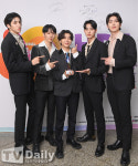 [TD포토] 펜타곤 K글로벌 하트 드림 어워즈 글로벌 핫스타상 수상