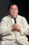 [TD포토] 갤럭시코퍼레이션 최용호 대표 전부 상상력의 영역으로 완성, 가족들 의견 반영