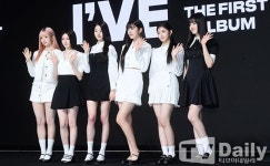 4세대 최강 아이브 컴백, 4연타 메가 히트 정조준 [종합]