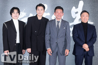 [TD포토] 김성균-정우성-황정민-이성민 '서울의 봄' 주역들