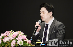 [TD포토] 입장문 읽는 갤럭시 코퍼레이션 조성해 이사