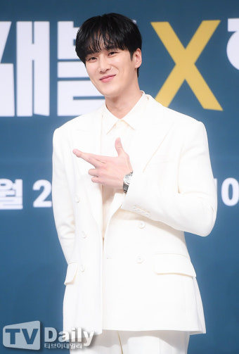 '재벌X형사' 안보현 