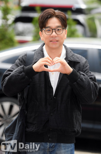 [TD포토] 이적 '싱크로유 많이 사랑해주세요'