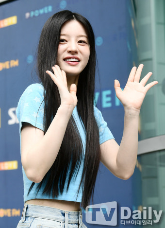 [TD포토] 아일릿 민주 '미모가 청춘~'