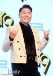 콘서트장 방불…축제의 신 싸이(PSY) 종횡무진 [이슈&톡]