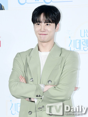 [TD포토] 이준영 '백마 탄 재벌8세'