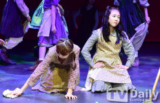 [TD포토] 곽보경-최은영 우리는 지쳤어