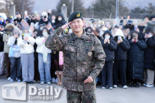 [TD포토] 필승! 병장 이주헌은 1월 23일로 전역을 명 받았습니다