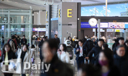 [TD포토] 북적이는 인천공항