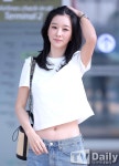 [TD포토] 서예지 배꼽 다 드러낸 크롭 티셔츠