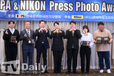 [TD포토] 2025 코파 & 니콘 프레스 포토 어워즈 영광의 주역들