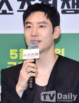 [TD포토] 이제훈 글로벌 투자사 직원
