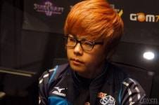 [WCS 챌린저] 물러서지 않는 공격! 신대근, 강현우 제압하고 3라운드로