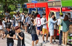 [에너지경제 포토] 캠퍼스 푸드트럭 건대서 첫 오픈  오늘만 같아라