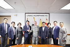 평택시의회, 주한미군평택이전 대책 특별위윈회 K-6 미군기지 방문