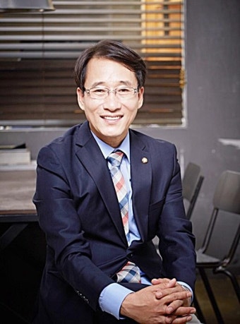 화성을 이원욱의원, 제8회 대한민국 국회의원 소통대상 수상