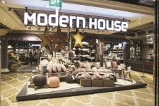 [유통업체 강남大戰] 뉴코아·신세계 등 강남에 잇따라 유통업체 매장 재단장