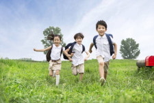 실내생활이 많은 어린이, 활동과 키즈 비타민D 챙겨 결핍 보충해야