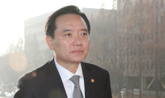 김현웅 법무 사표 수리 