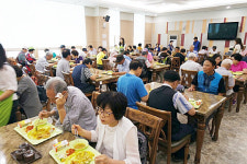 광명시, 경로당-경로식당 급식비 추가지원… 종합복지관 유료 점심식대 500원 인하