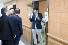 일본 관계자, 복주요양병원 방문