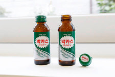 동아제약 ‘박카스 디카페’, 카페인 덜고 피로회복은 더해