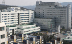 [코로나19] 의정부성모병원 폐쇄 연장…관련 확진자 총 41명(종합)