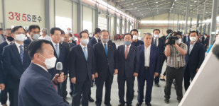 정세균 총리, 영광 e-모빌리티기업 투자협약식 참석