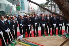 향군타워, 잠실의 랜드마크로 우뚝 서다!