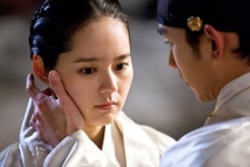 해품달 한가인, 슬픈 눈빛 담은 애틋한 재회 공개