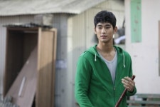 [포토] 은밀하게 위대하게 김수현, 바보 동구의 변신