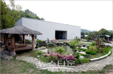 충주 한적한 마을 성마루미술관 을 아세요