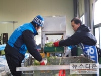 박근혜 전 대표 팬클럽, 목련봉사단 화성배추농장에서 김장행사 3일간 열려