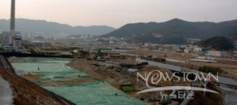 기장군 정관신도시에 12층 높이의 폐기물?