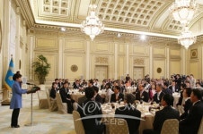 박근혜 대통령, 제32회 스승의 날 기념 모범교원 초청 오찬