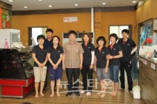 세흥상사 임직원, 사랑의 삼계탕 봉사