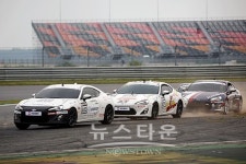 핸즈 모터스포츠 페스티벌 2015 4전, 썬데이 이동호•영모터스 홍성규 만년 2등의 설움을 딛고 포디엄 최정상에 서다