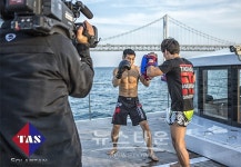 입식타격 타스(TAS)11, 바다를 가르며 호화로운 시작 알려!