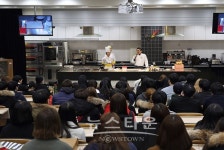 한국호텔관광실용전문학교, 단계별 특성화 전문특강 진행