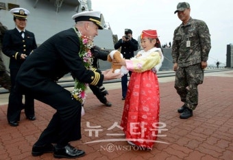 미 해군 이지스구축함 '스테뎀함', 25일 제주민군복합항 입항