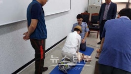 와부조안행정복지센터 이장협의회 대상 심폐소생술 교육 실시